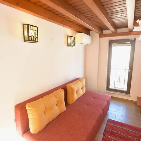 Kasbah Shirin